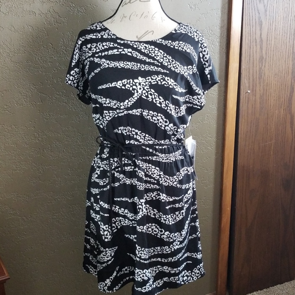 Black and white dress